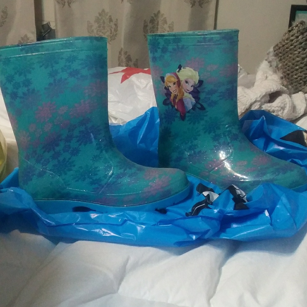 Girls DisneyFrozen rain boots